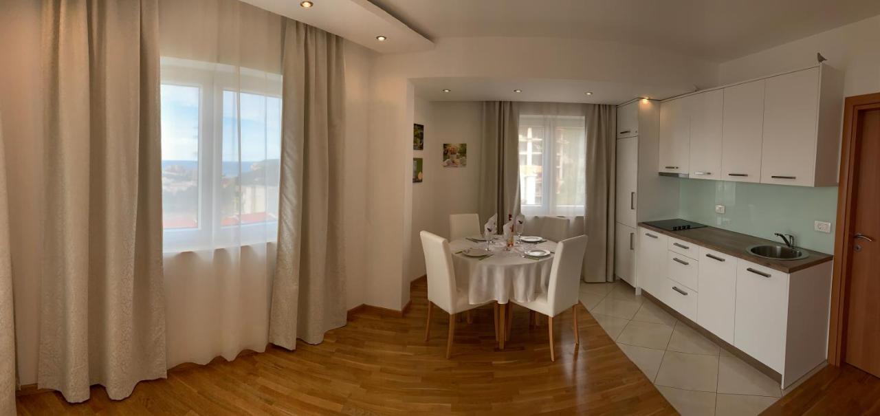 Ive Lole Ribara 38 Apartment Becici  Bagian luar foto